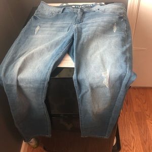 A&I Flawless Fit Skinny Jeans